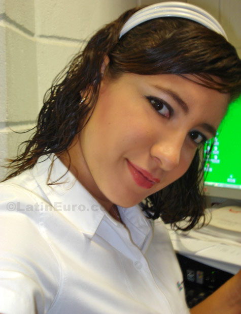 Date this passionate Colombia girl Lilia from Cartagena C8627