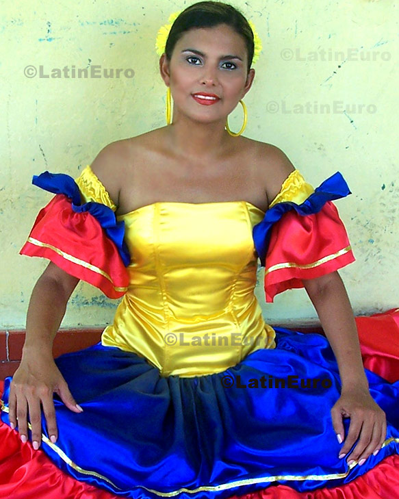 Date this tall Colombia girl Marly from  C8692