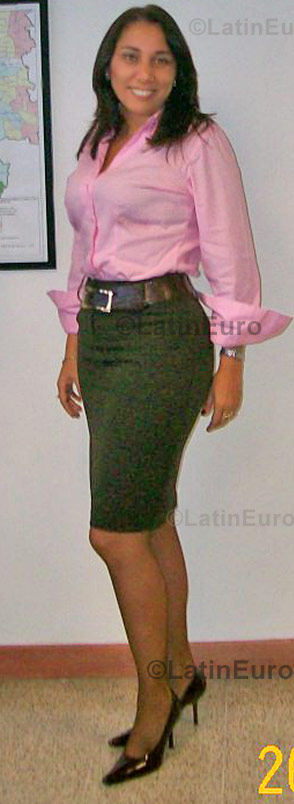 Date this happy Colombia girl Maria from Medellin C8733