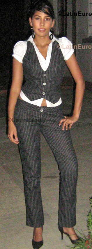 Date this delightful Colombia girl Oriana from Cucuta C8783