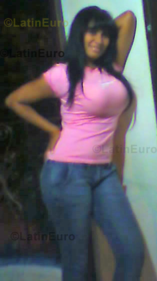 Date this funny Colombia girl Leidis from Valledupar C8807