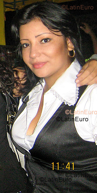 Date this happy Colombia girl Lina- from Valledupar C8925