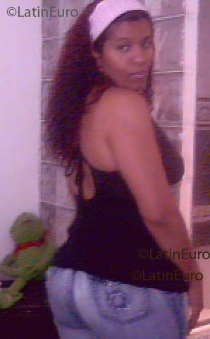Date this good-looking Colombia girl Elena from Cali C9035