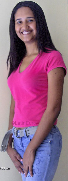 Date this sensual Colombia girl Ena from Barranquilla C9099