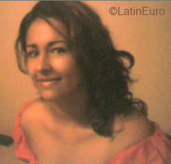 Date this attractive Colombia girl Mylena from Santa Marta C9102