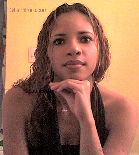 Date this hard body Colombia girl Jessica from Buenaventura C9126