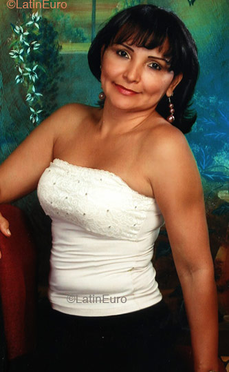 Date this hard body Colombia girl Carmen from  C9145