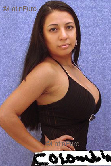 Date this delightful Colombia girl Rosalba from Cali C9168