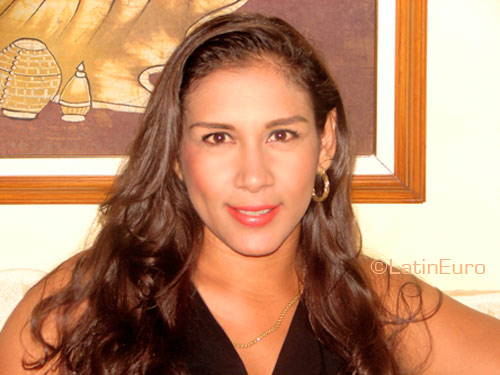 Date this young Colombia girl Ivonne from Barranquilla C9195