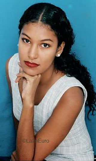 Date this voluptuous Colombia girl Margareth from Barranquilla C9278