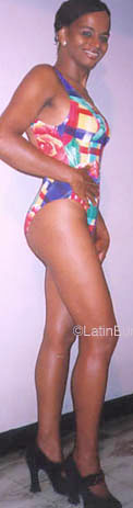 Date this stunning Colombia girl Janelly from Cali C9327