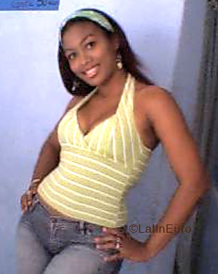 Date this cute Colombia girl Karen from Cartagena C9340