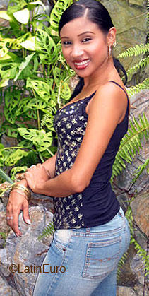 Date this stunning Colombia girl Nivelsy from Barranquilla C9449