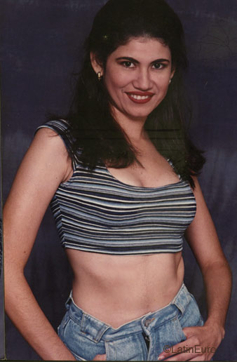 Date this exotic Colombia girl Carmen from Barranquilla C9459