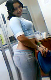 Date this pretty Colombia girl Diana from Cali C9517