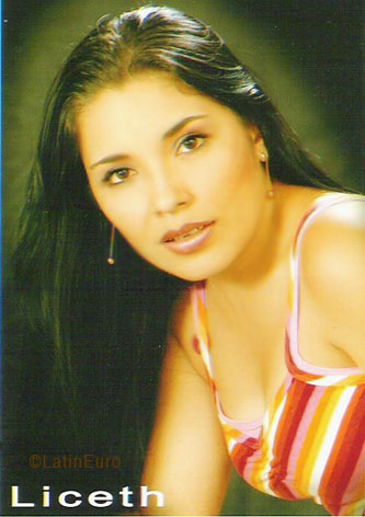 Date this sensual Colombia girl Liz from Cucuta C9525