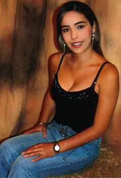 Date this foxy Colombia girl Mayra from Bogota C9540