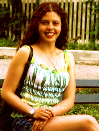 Date this gorgeous Colombia girl Ayde from Bogota C9559