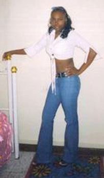 Date this delightful Colombia girl Lucy from Cali C9582