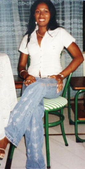Date this attractive Colombia girl Aleida from Cartagena C9594