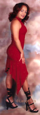 Date this voluptuous Colombia girl Yenis from  C9597