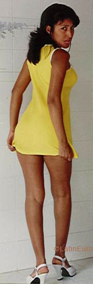 Date this young Colombia girl Cecilia from  C9619