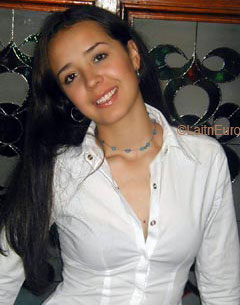 Date this athletic Colombia girl Salma from Bogota C9671