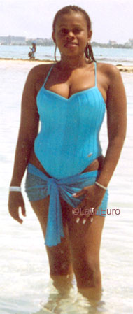 Date this attractive Colombia girl Raquel from Buenaventura C9672