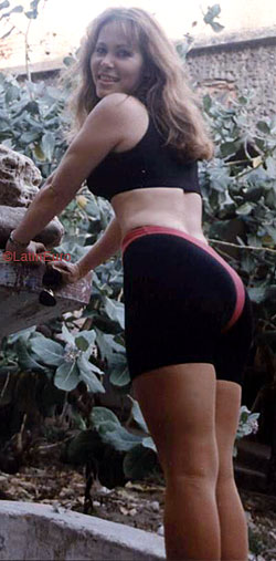 Date this charming Colombia girl Nancy from Barranquilla C9685
