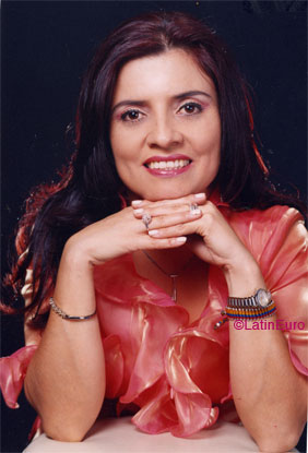 Date this pretty Colombia girl Angela from Bogota C9709