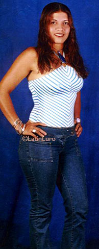 Date this athletic Colombia girl Soraya from  C9778