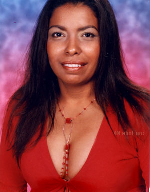 Date this nice looking Colombia girl Sirly from Barranquilla C9866