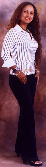 Date this hard body Colombia girl Yamilet from Cali C9868