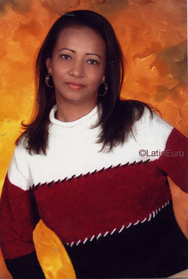 Date this attractive Colombia girl Ana from Cartagena C9902