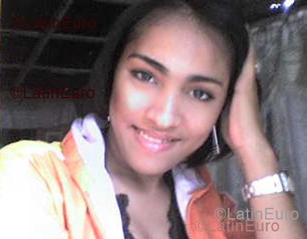 Date this happy Dominican Republic girl Karen from San Critobal  N-101