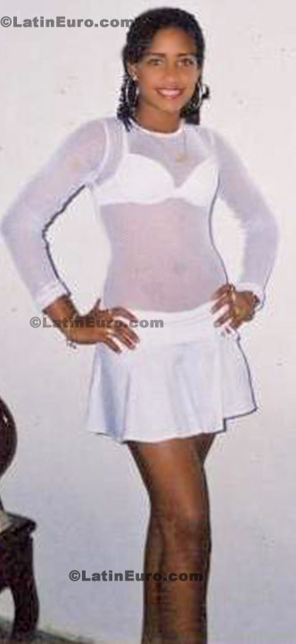 Date this exotic Dominican Republic girl Katerin from Santo Domingo N-1042