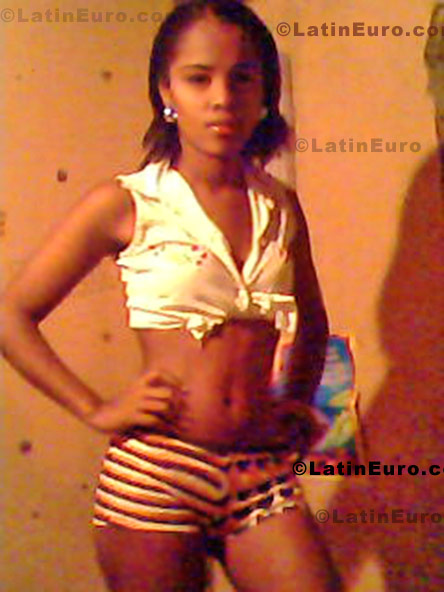 Date this beautiful Dominican Republic girl Milady from San Pedro De Macoris N-1051