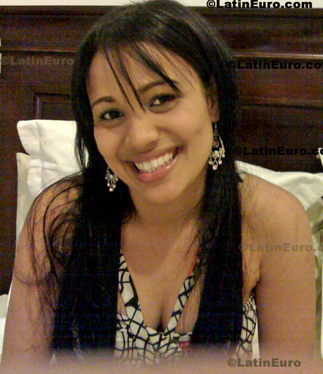 Date this sultry Dominican Republic girl Cristina from  N-1081