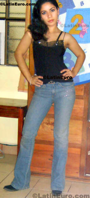 Date this nice looking Mexico girl Marisol from Tuxtepec N-1283