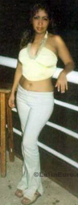 Date this voluptuous Mexico girl Cecilia from Mexico City N-1360