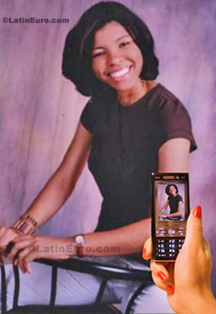 Date this charming Dominican Republic girl Ana from Santo Domingo N-1363