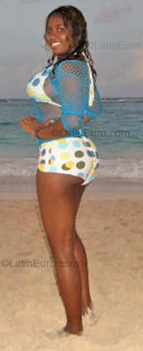 Date this foxy Dominican Republic girl Meliza from San Cristobal N-1496