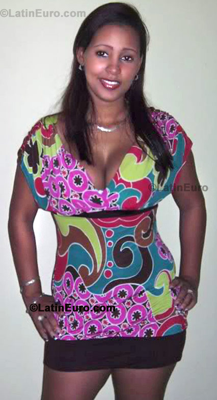 Date this exotic Dominican Republic girl Dianela- from Santo Domingo N-1507