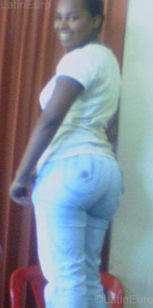 Date this cute Dominican Republic girl Nieves from Santiago N-1524