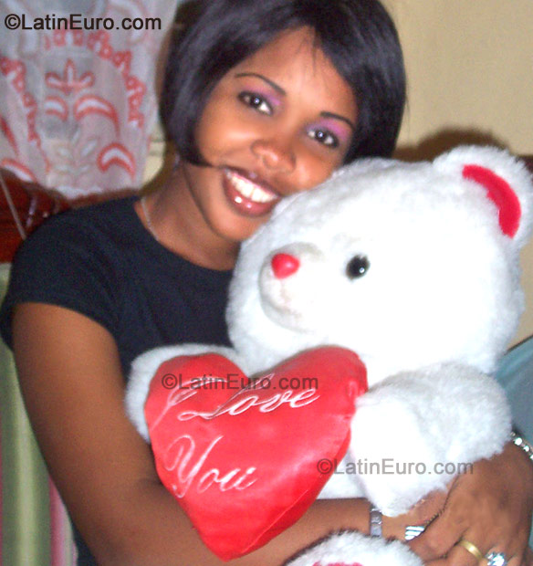 Date this cute Dominican Republic girl Glenny from San Cristobal N-1559