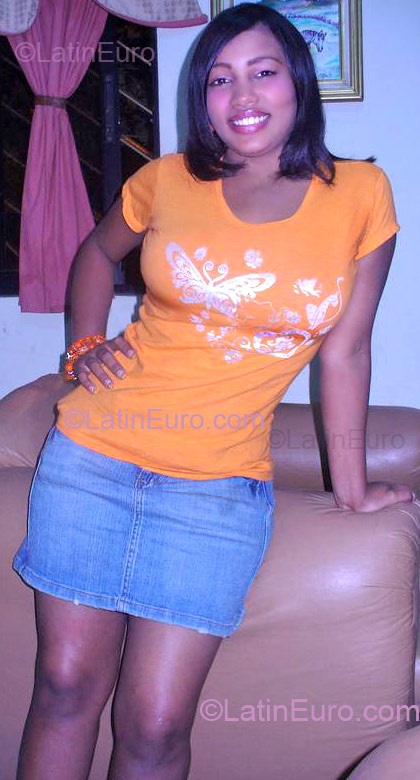 Date this hot Any Country girl Josefina from  N-1675