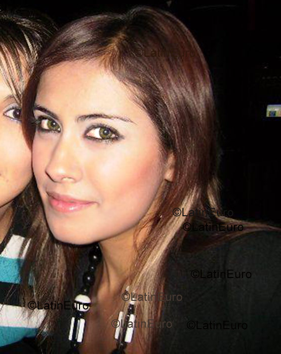 Date this attractive Mexico girl Mayra from  N-289