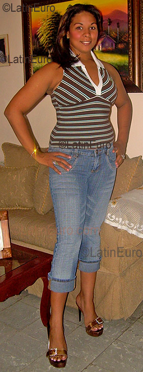 Date this gorgeous Dominican Republic girl Deyanira from  N-337