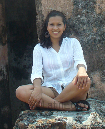 Date this tall Any Country girl Sofia from  N-342