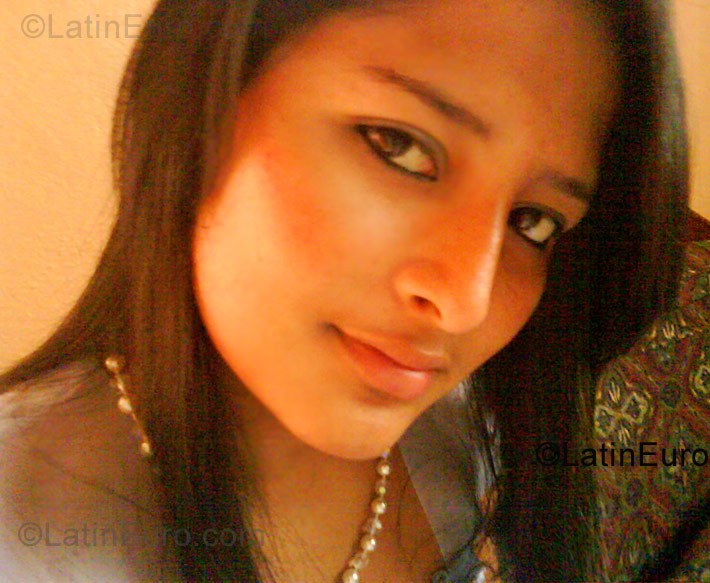 Date this happy Any Country girl Gabriela from  N-368